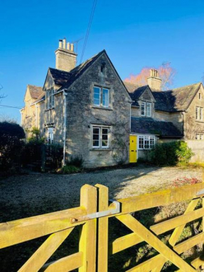 Beautiful Character Cottage in the Country